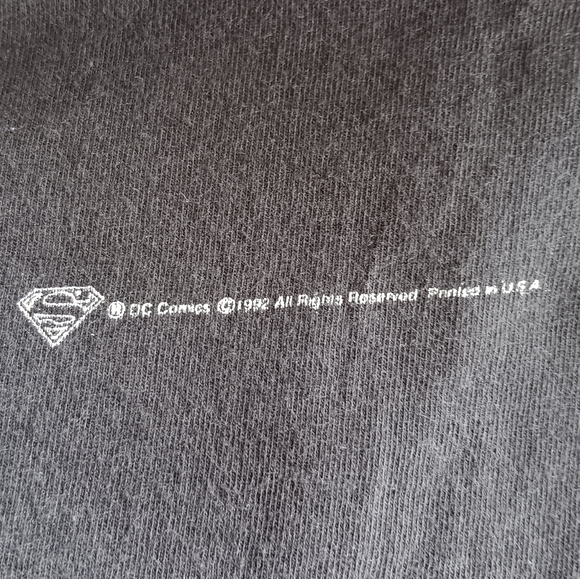 . Vintage 1992 DC Comics Death Of Superman Black Red and Yellow Puff Print Shirt - Picture 4 of 6